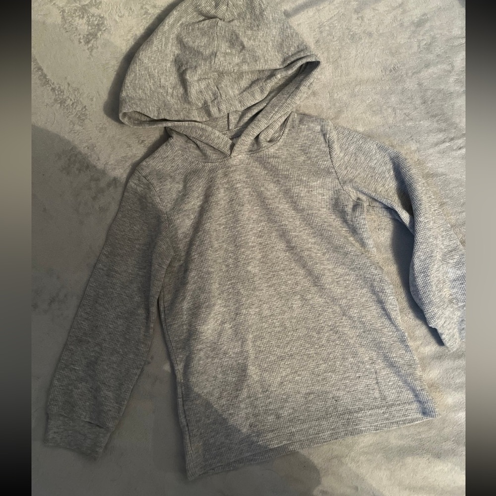 Oshkosh & Carters Toddler 2T boys bundle hooded tees & hoodie sweatshirt - Picture 2 of 7